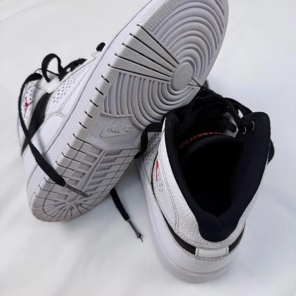 Nike Air Jordan Access Youth Sneakers sz 5.5 Y